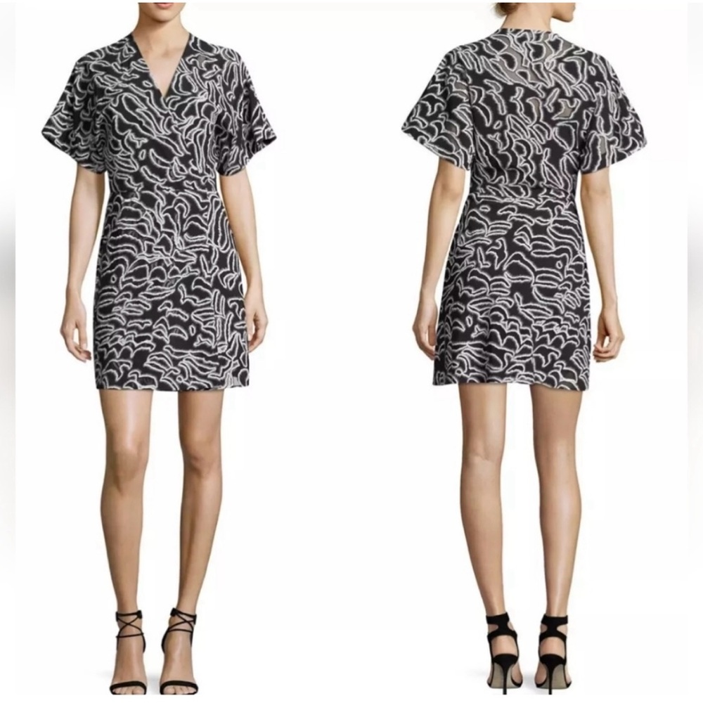 DVF Diane Von Furstenberg V Neck Flare Mini Dress Black White Size 6 *No Slip* - Picture 2 of 13